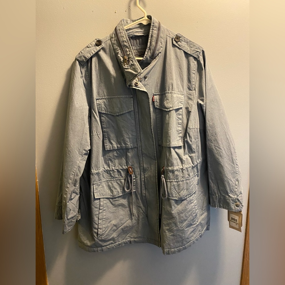 NWT Levi’s Jacket!